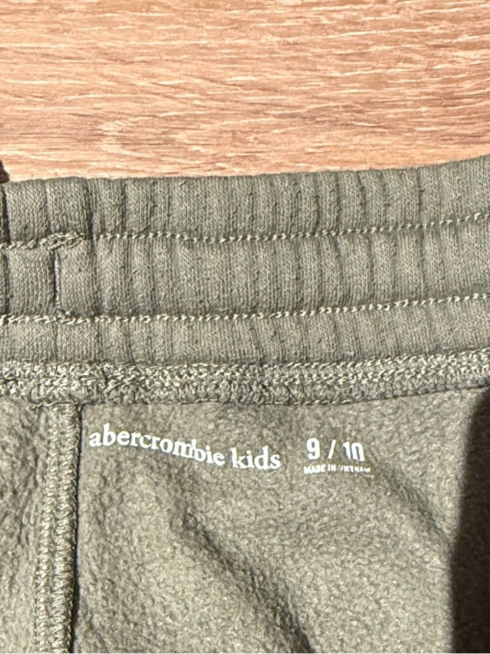 abercrombie kids olive jogger sweatpants - Picture 2 of 4